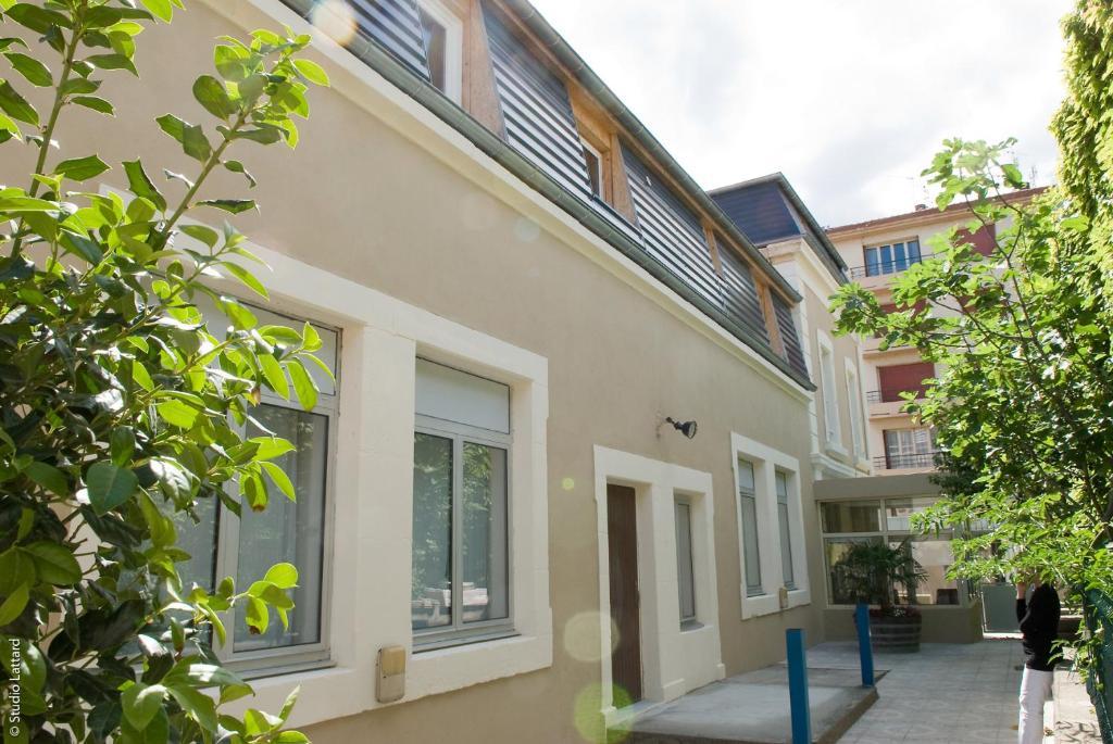 Le Castel Hotel Tain-lʼHermitage Esterno foto